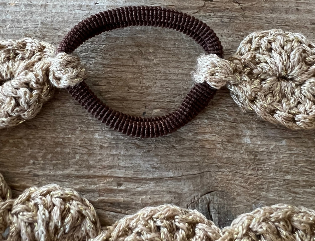 Cuci l'elastico - Fascia per capelli all'uncinetto per le feste