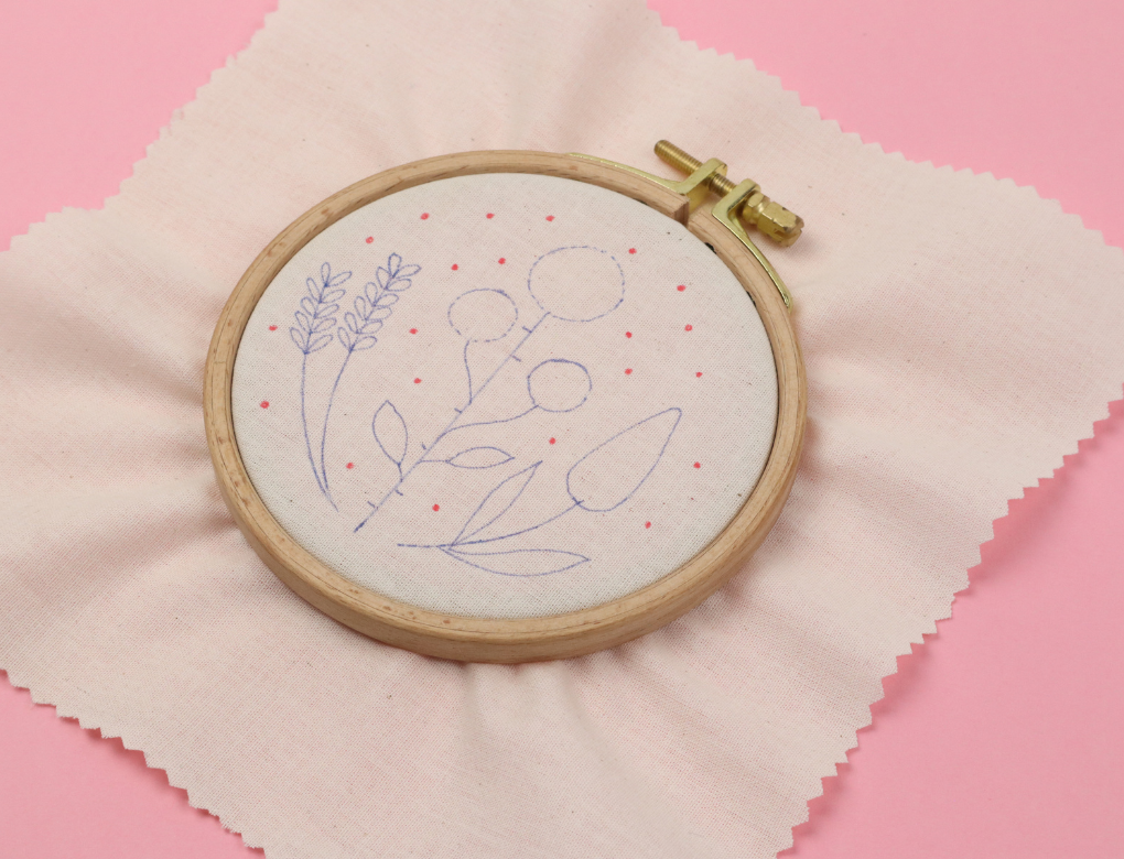 Telaio schema fiori ricamo - tutorial ricamo fiori - Vanessa Iello per Dritte al punto